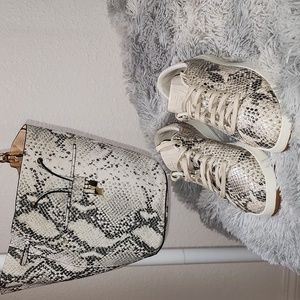 Cole Haan Reptile print 5.5